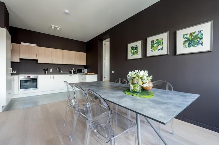 Smartflats Design - Cathedrale Apartment เลียจ ภายนอก รูปภาพ