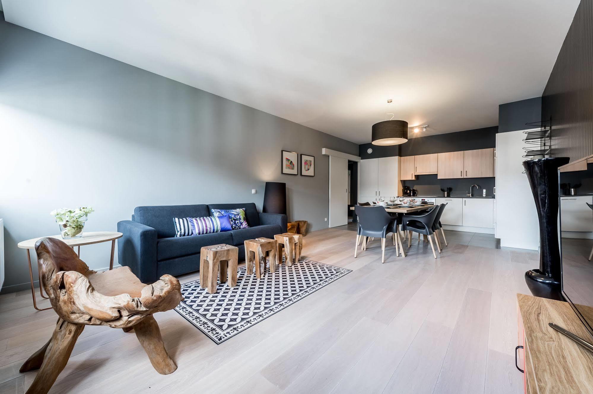 Smartflats Design - Cathedrale Apartment เลียจ ภายนอก รูปภาพ